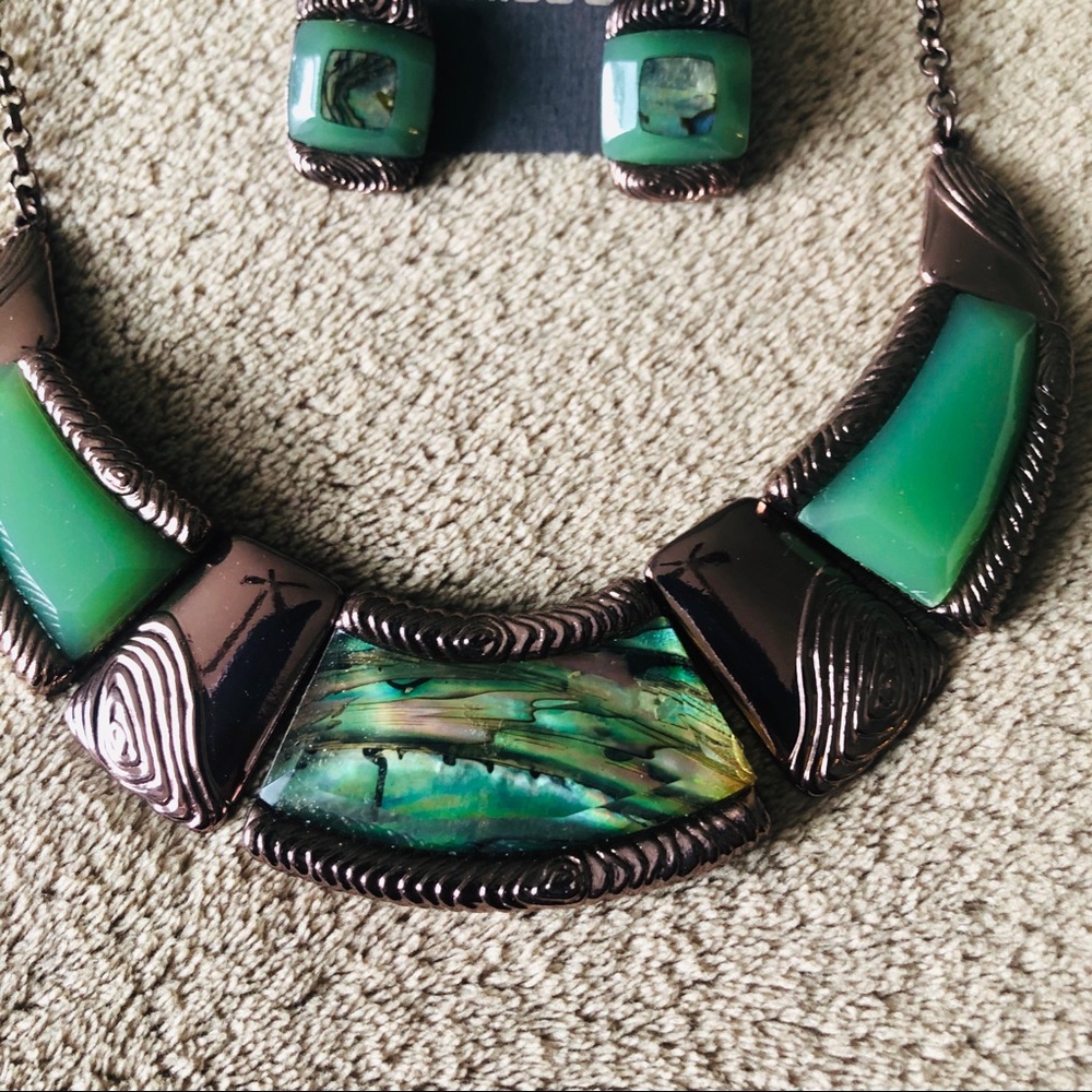 Chico earring and necklace - Picture 2 of 4
